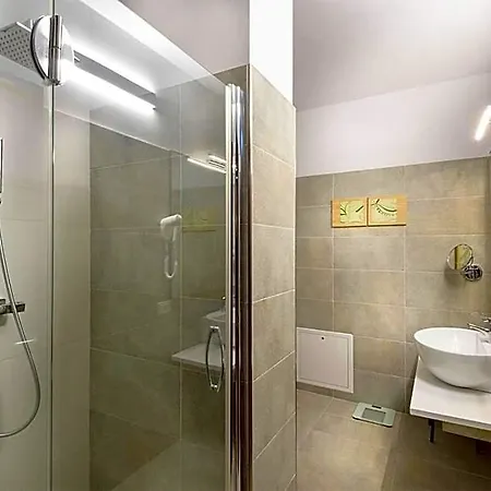 Ghv Hotel